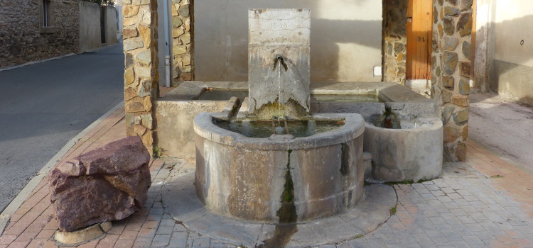 Fontaine des Maisons neuves