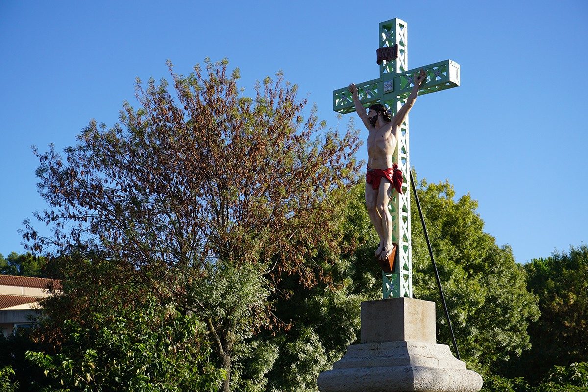 [Photos] Restauration du christ avenue du calvaire