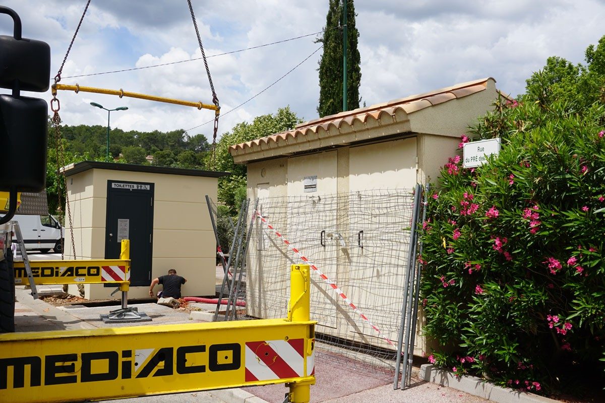 [Travaux] Installation des nouveaux WC publics