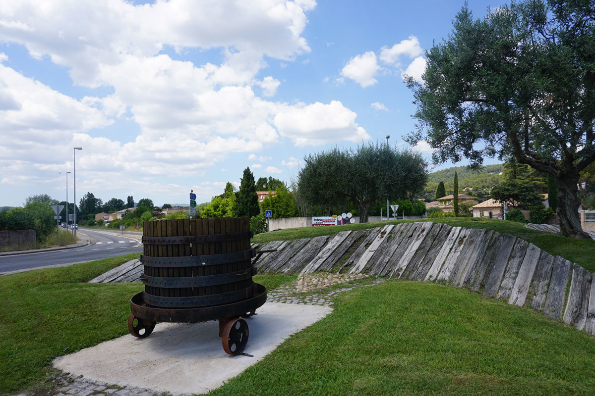 [Travaux] Rond point Général de Gaulle – Restauration du pressoir