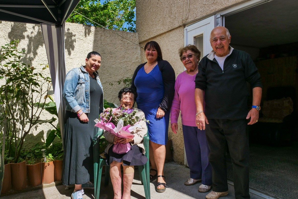 103e bougie pour Mme Parra, doyenne de Pignans