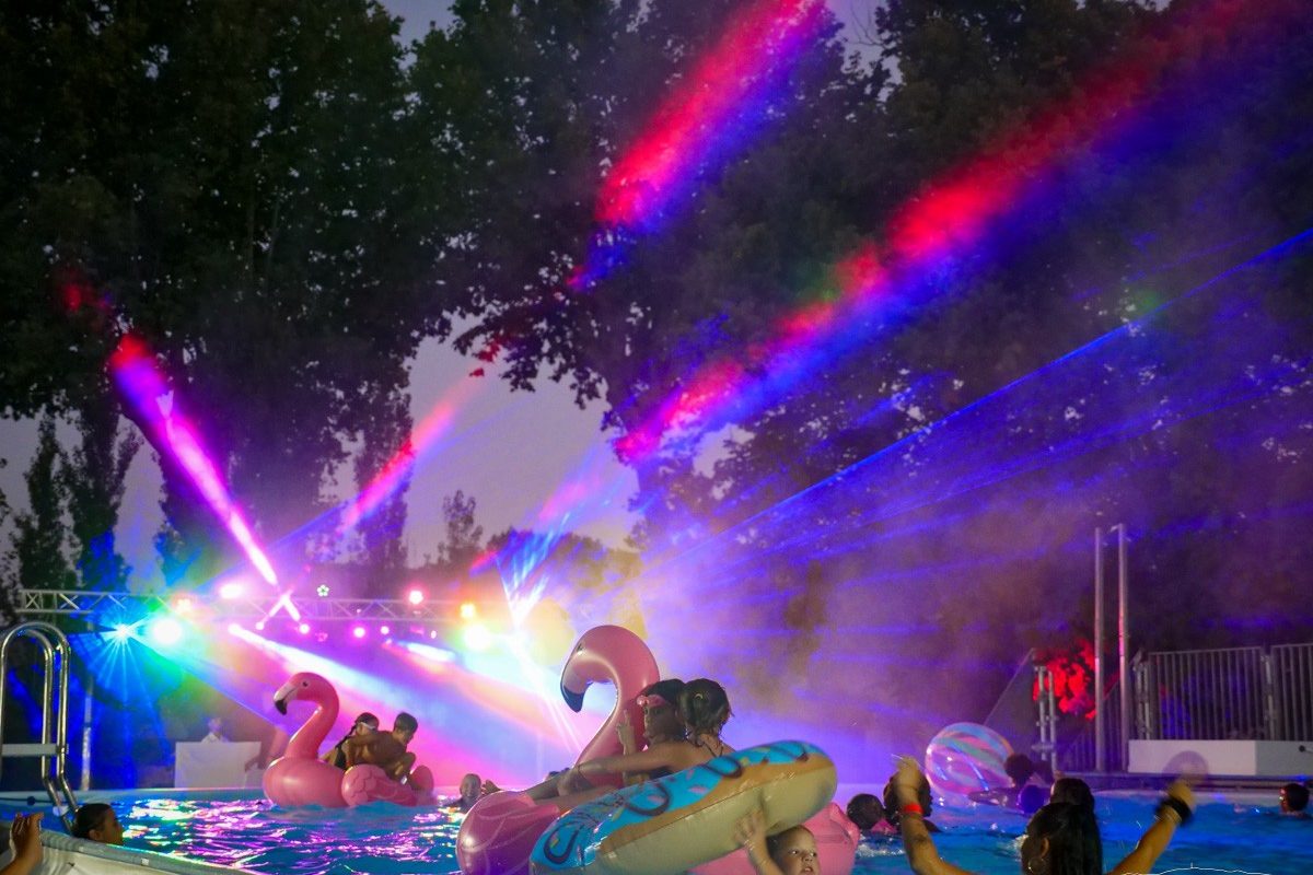 [Photos] Cérémonie des Diplômés et Pool Party