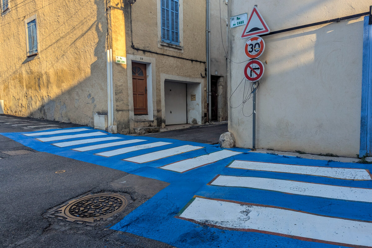 ð§ Travaux : Le marquage au sol fait peau neuve