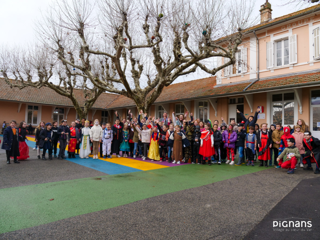 Carnaval de l'école élémentaire Giono