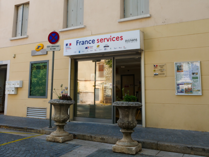 Photo de la devanture de France service en 2025