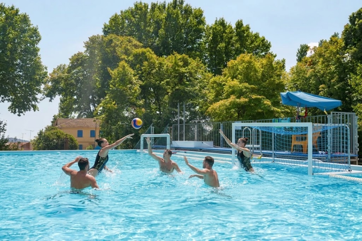 Du water polo à Pignans Plage